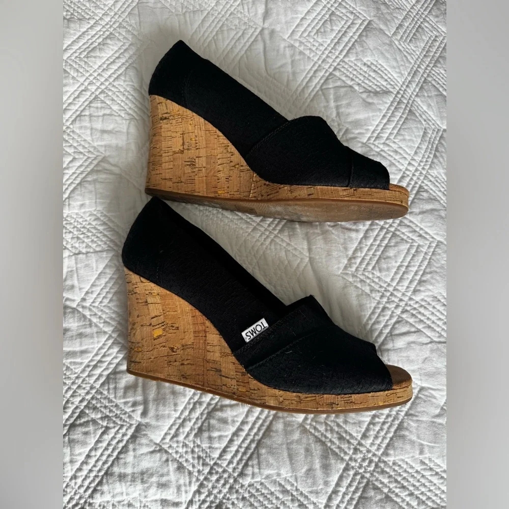 TOMS Classic Black Canvas Peep Toe Cork Wedge Heels Size 9.5 Euro-Summer